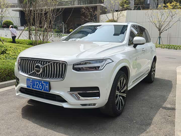 Volvo XC90 2022 B 6 7 — фото 1