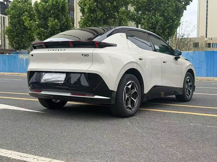 Lynk & Co Z20 2026 430km Pro — фото 7