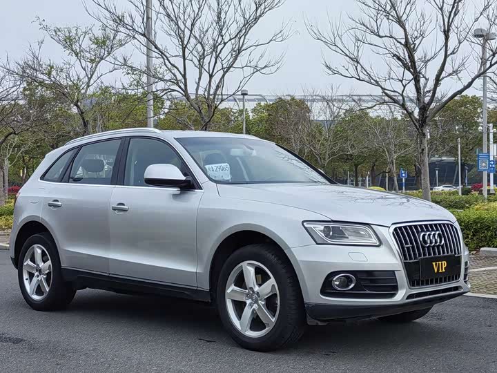 Audi Q5 2017 Plus 40 TFSI — фото 3
