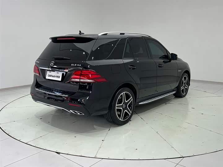 Mercedes-Benz GLE 2017 AMG GLE 43 4 MATIC — фото 8