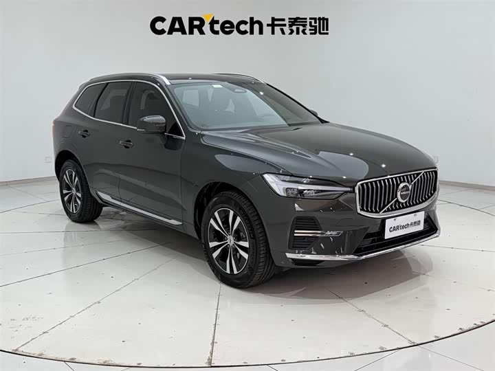 Volvo XC60 2022 B 5 4 WD — фото 4