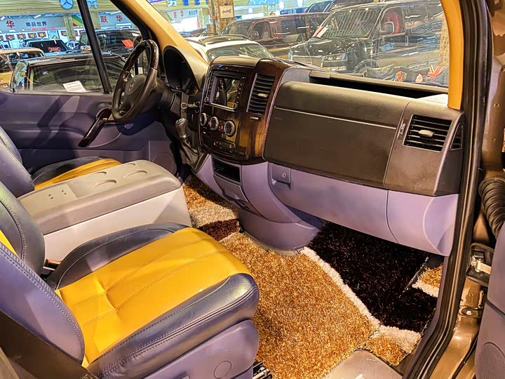 Mercedes-Benz Sprinter 2016 3.5 L AT — фото 13