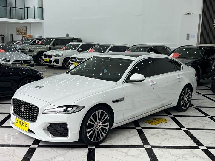 Jaguar XFL 2023 XFL 2.0 T P 250 2 WD — фото 1