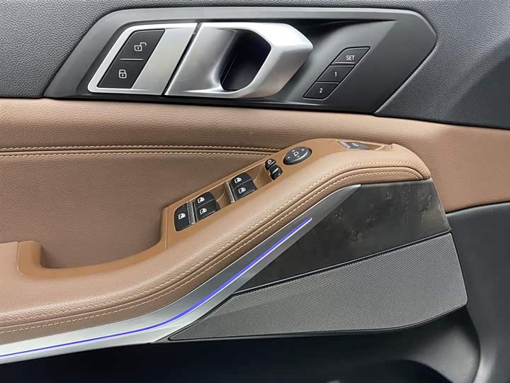 BMW X5 2019 x Drive 40i M — фото 16