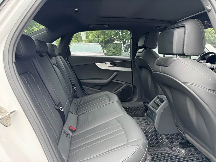 Audi A4L 40 TFSI стиль-динамик — фото 18