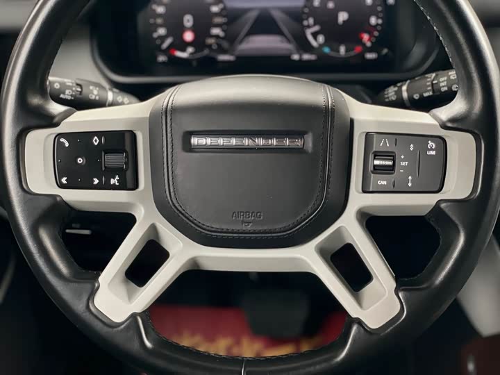 Land Rover Defender — фото 30