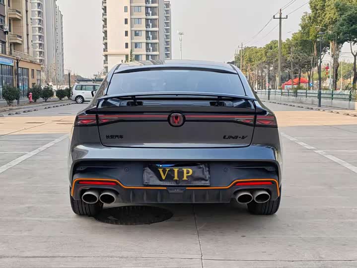Changan UNI-V 2025 2.0 T — фото 14
