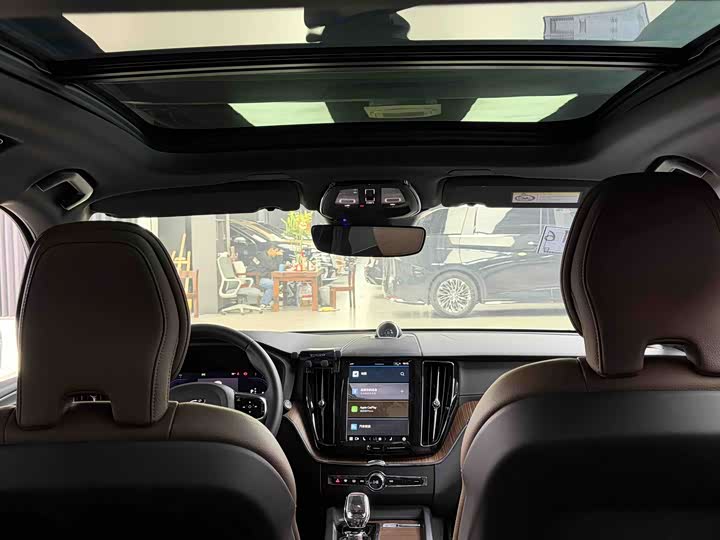 Volvo XC60 2024 B 5 4 WD — фото 12
