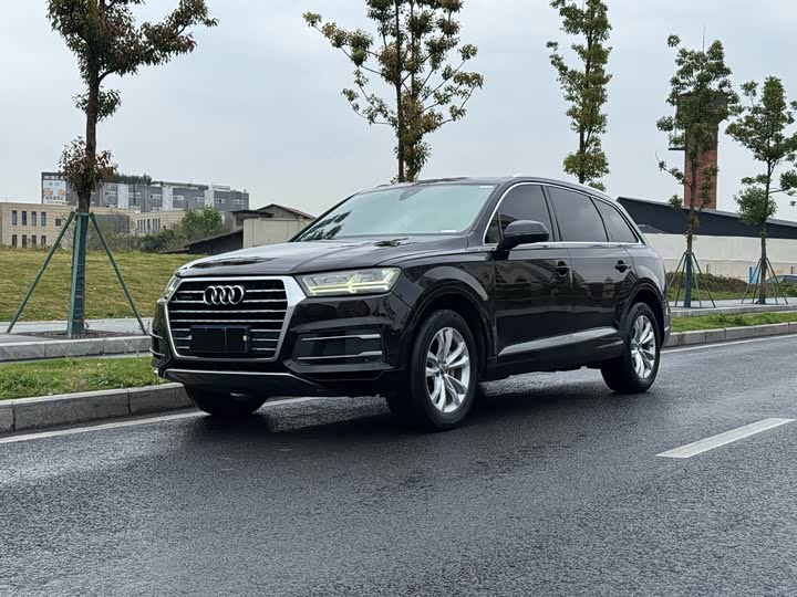 Audi Q7 2016 40 TFSI Comfort — фото 1