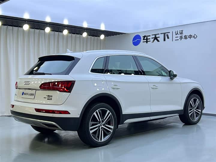 Audi Q5L 2020 45 TFSI — фото 3