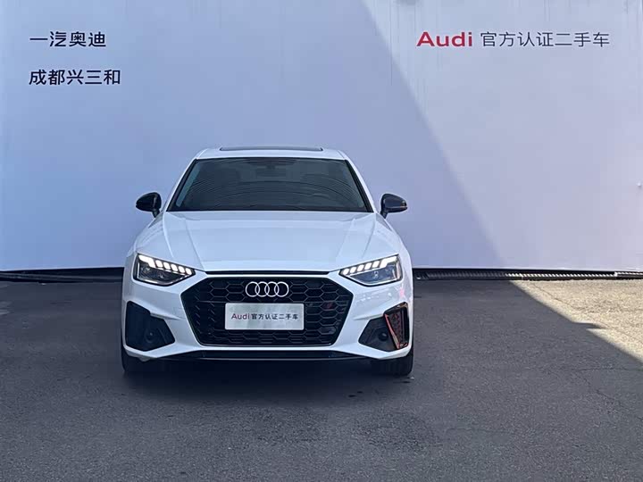 Audi A4L 2022 40 TFSI — фото 2