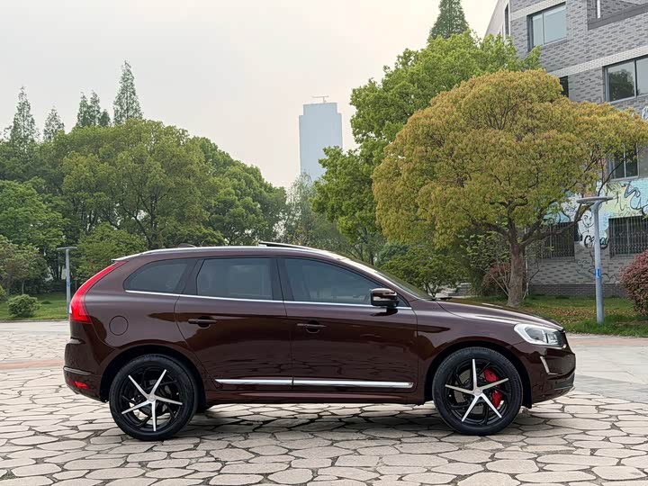 Volvo XC60 2016 T 5 AWD — фото 6