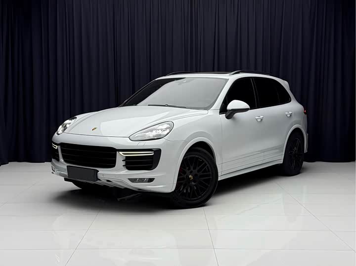 Porsche Cayenne 2015 Cayenne GTS 3.6 T — фото 1