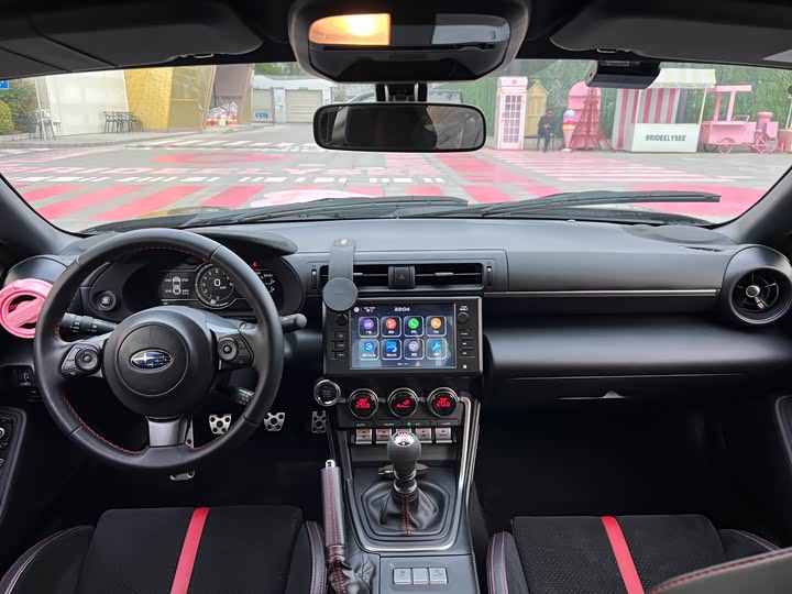 Subaru BRZ 2022 2.4 L MT — фото 15