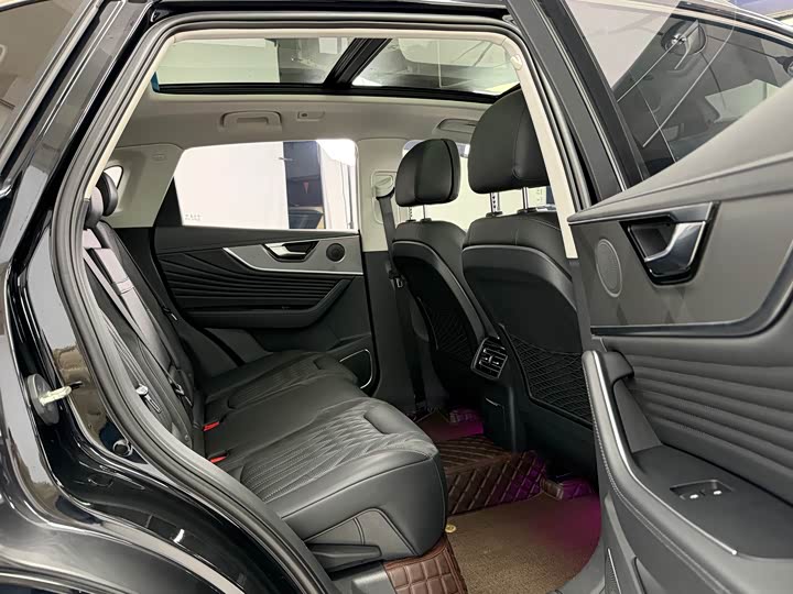 Hongqi HS5 2023 2.0 T Pro — фото 6