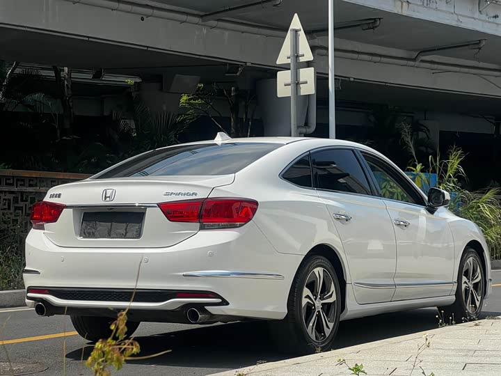 Honda Spirior — фото 18