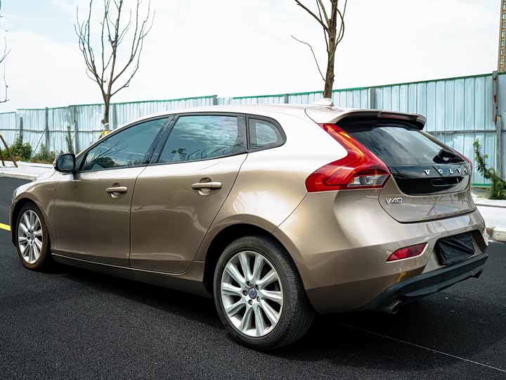 Volvo V40 2015 1.6 T — фото 5