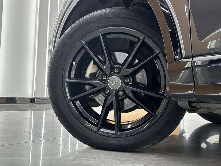 Audi Q2L 2018 35 TFSI VI — фото 15
