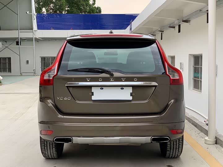Volvo XC60 2015 T 5 — фото 12