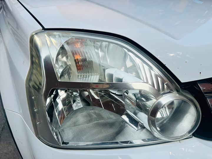 Dongfeng MX6 2016 2.0 L CVT 2 WD — фото 20