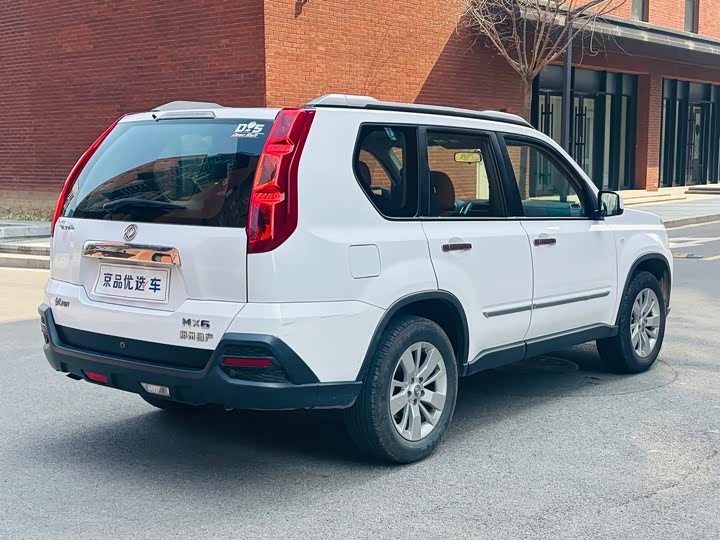 Dongfeng MX6 2016 2.0 L CVT 2 WD — фото 7