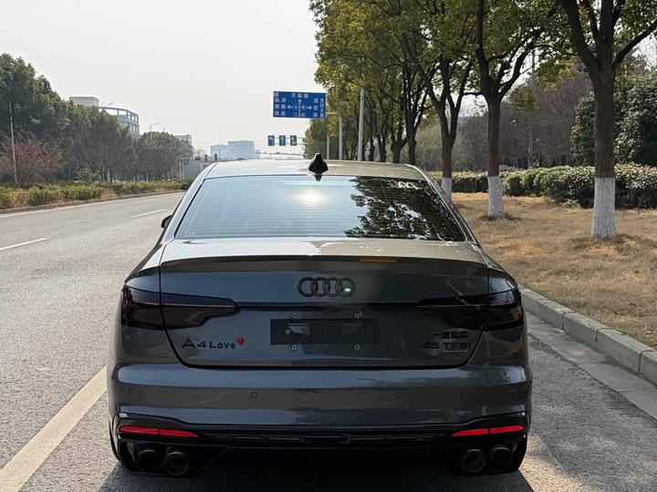 Audi A4L 2022 45 TFSI quattro — фото 5