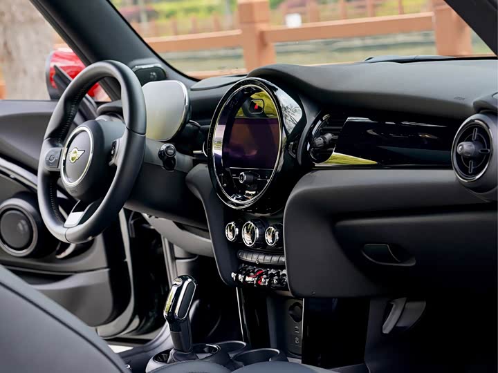 MINI Hatch — фото 13