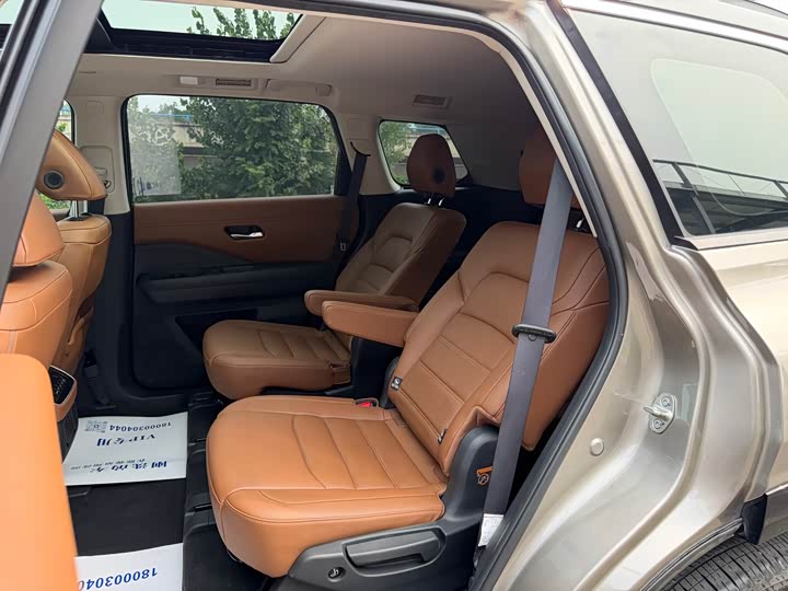 Nissan Pathfinder — фото 7