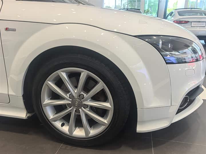 Audi TT 2013 TT Coupe 45 TFSI — фото 11