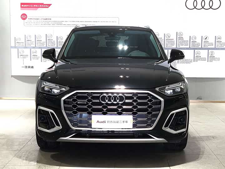 Audi Q5L 2022 40 T — фото 2