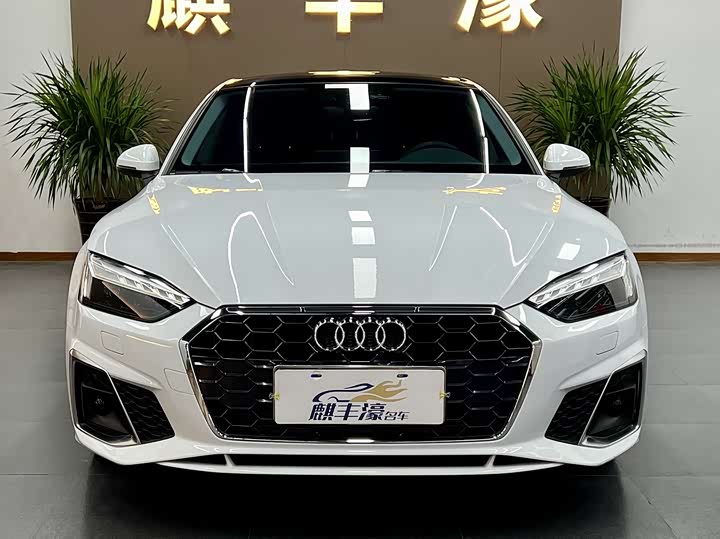 Audi A5 2024 Sportback 40 TFSI — фото 2