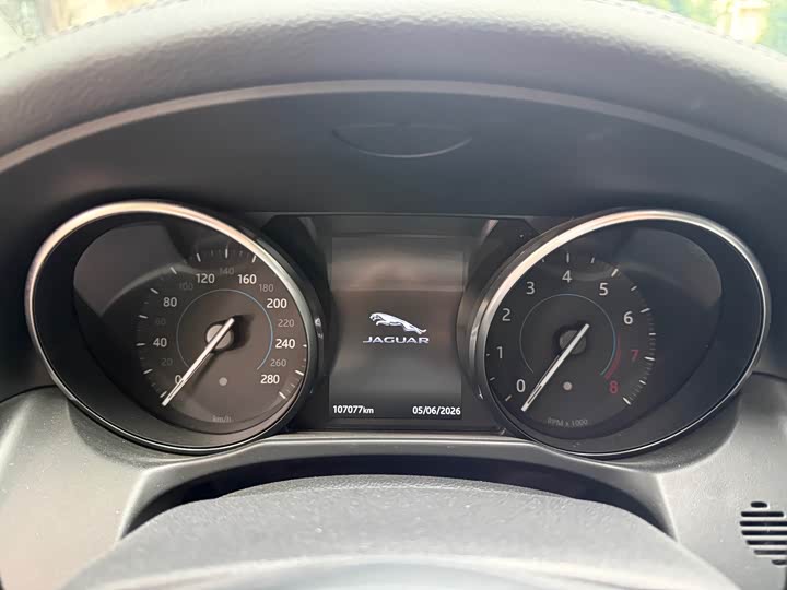 Jaguar XF 2018 XF Sportbrake 2.0 T 250 PS 2 WD — фото 26