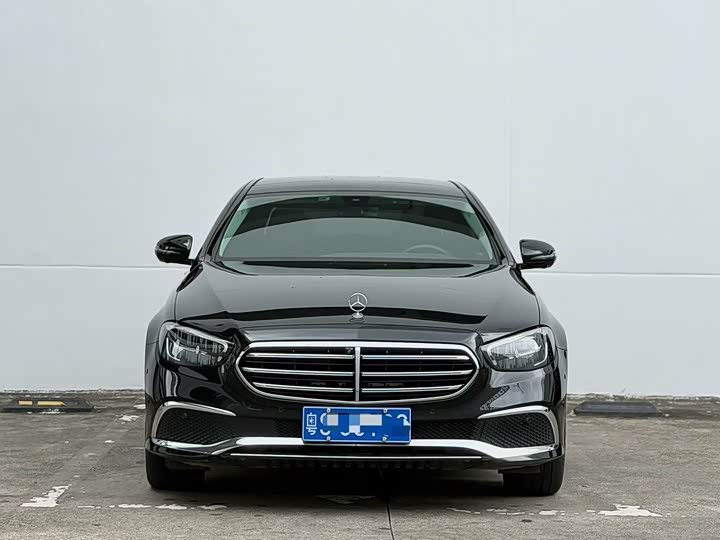 Mercedes-Benz E-Class 2023 E 300 L Luxury — фото 2