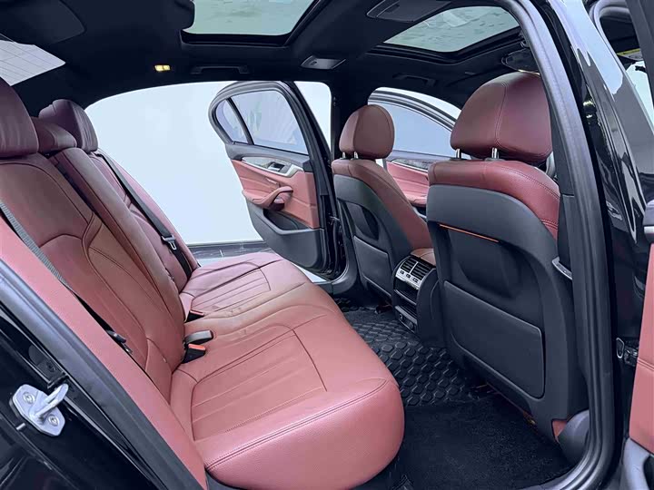 BMW 5-Series 2018 530 Li x Drive M — фото 8