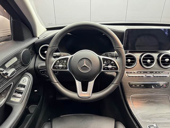Mercedes-Benz C-Class 2019 C 260 L — фото 6