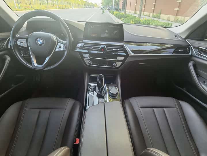BMW 5 Series 525Li люкс-пакет — фото 4