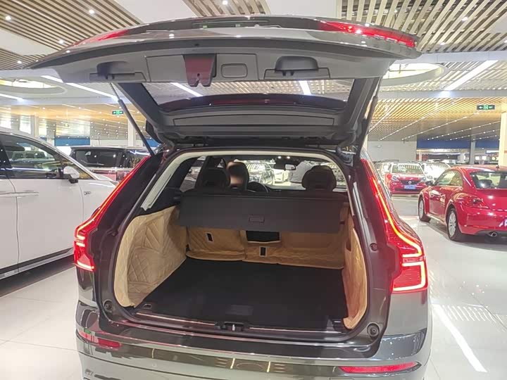 Volvo XC60 2019 T 5 4 WD VI — фото 19