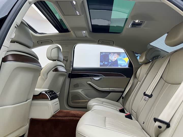 Audi A8 2019 Plus A 8 L 55 TFSI quattro Luxury — фото 26