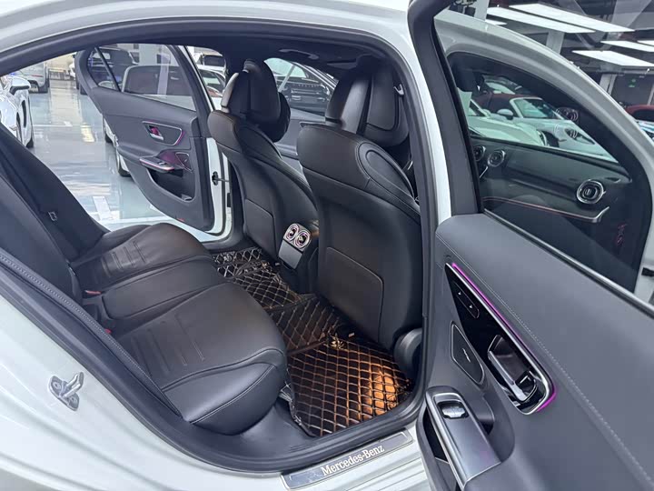 Mercedes-Benz C-Class 2024 C 260 L — фото 15
