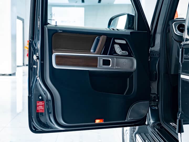 Mercedes-Benz G-Class 2021 G 500 — фото 19
