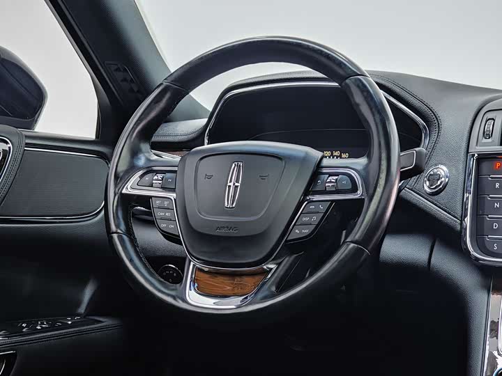 Lincoln Continental — фото 12