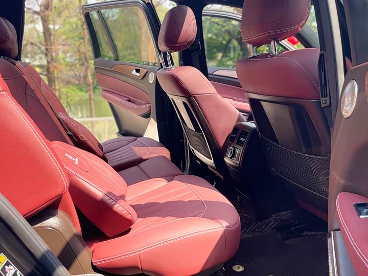 Mercedes-Benz GLS 2018 GLS 320 4 MATIC — фото 34