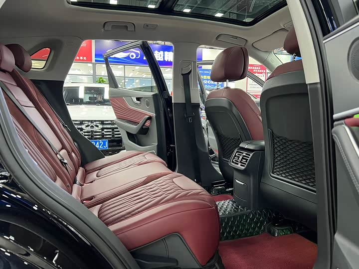 Hongqi HS5 2023 2.0 T Pro 50 — фото 23