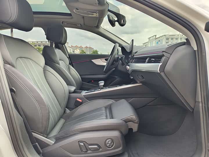 Audi A4L 2020 40 TFSI — фото 23