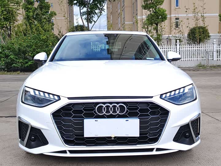 Audi A4L 2020 40 TFSI — фото 2