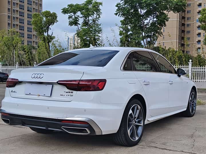 Audi A4L 2020 40 TFSI — фото 7