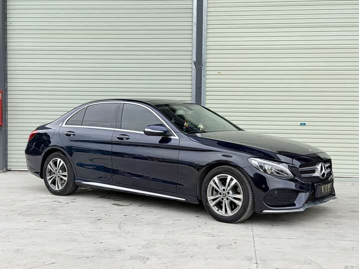 Mercedes-Benz C-Class 2018 C 200 L — фото 3