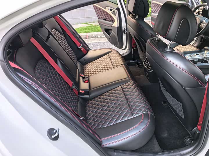 Genesis G 70 2021 2.0 T 4 WDFlagship — фото 18