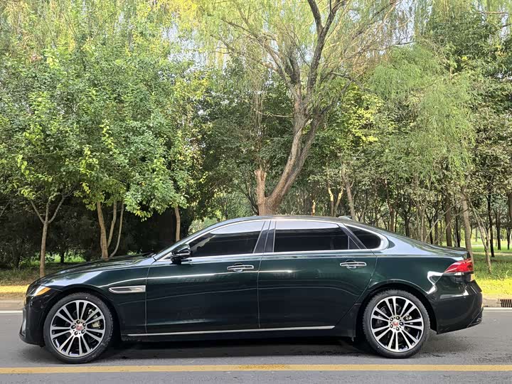 Jaguar XFL 2021 XFL 2.0 T P 250 2 WD — фото 3