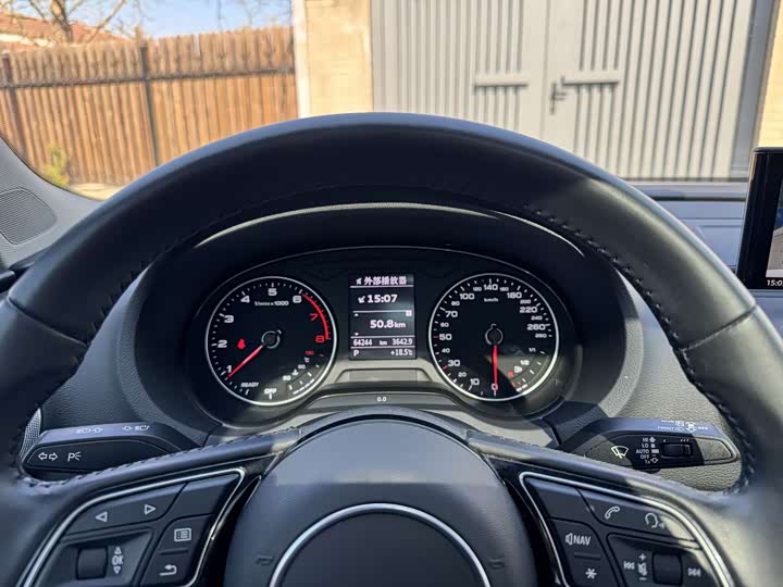 Audi A3 2019 Sportback 35 TFSI V — фото 8